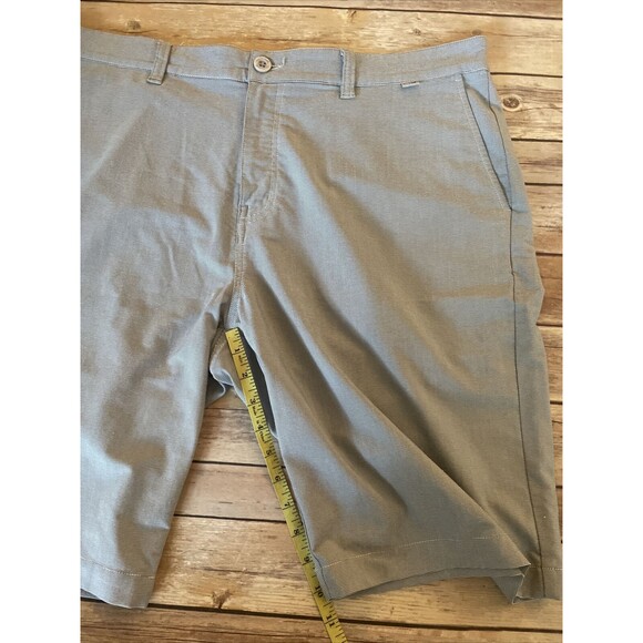 Travis Mathew - 40" - Gray stripe - Stretch Golf Shorts - Picture 6 of 8